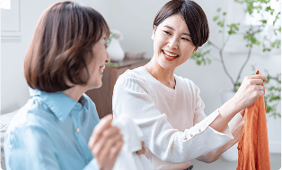 もらったけど捨てられなくて眠っている服